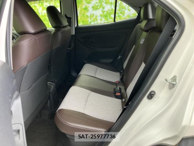 Toyota YARIS CROSS 2022-06 8225381-6