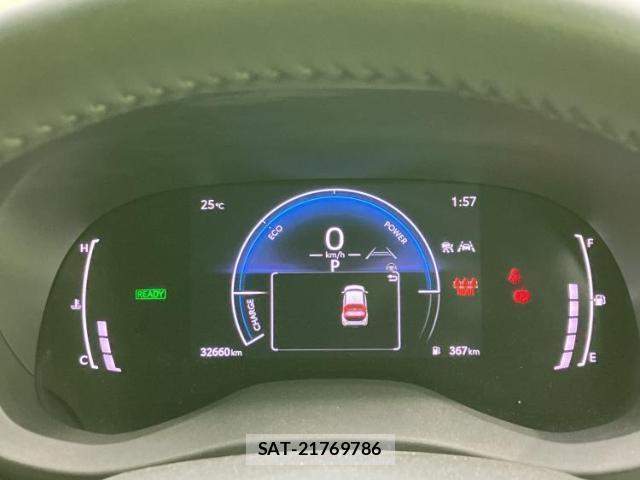 Toyota YARIS CROSS 2024-04 8225459-14