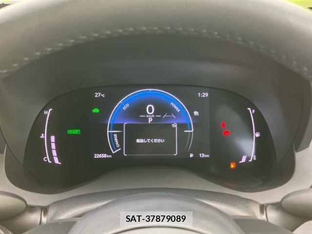 Toyota YARIS CROSS 2024-04 8225528-13