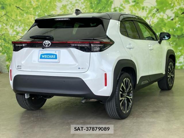 Toyota YARIS CROSS 2024-04 8225528-2