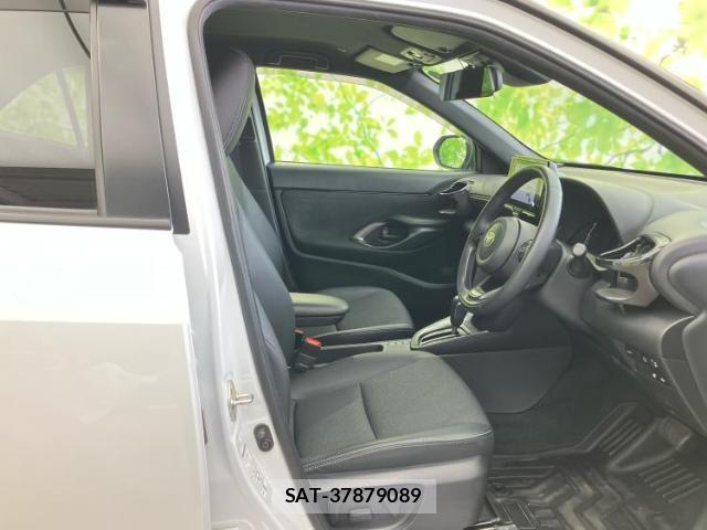 Toyota YARIS CROSS 2024-04 8225528-3