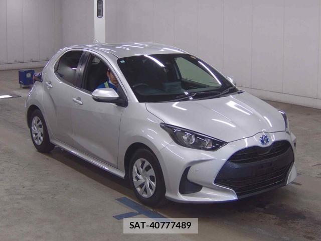 Toyota YARIS 2021-06 8217002-0