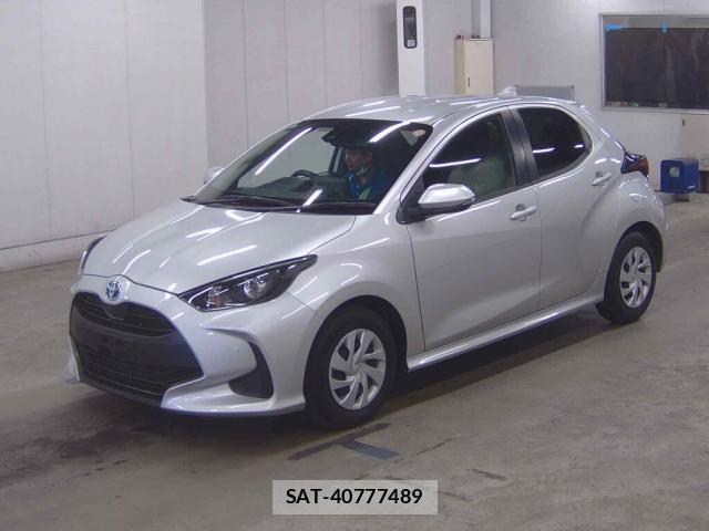 Toyota YARIS 2021-06 8217002-3