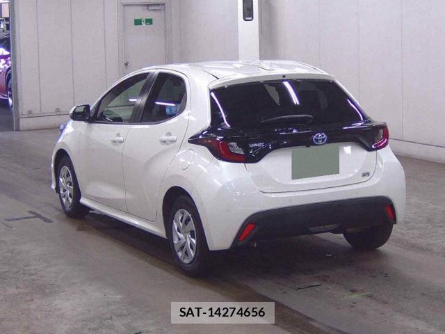 Toyota YARIS 2022-07 8217074-1