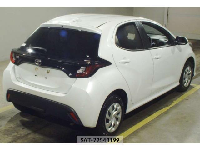 Toyota YARIS 2023-03 8217627-4