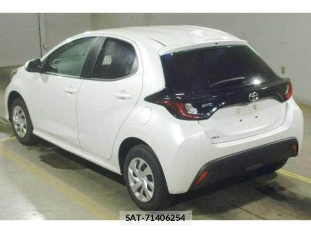 Toyota YARIS 2023-03 8217943-1