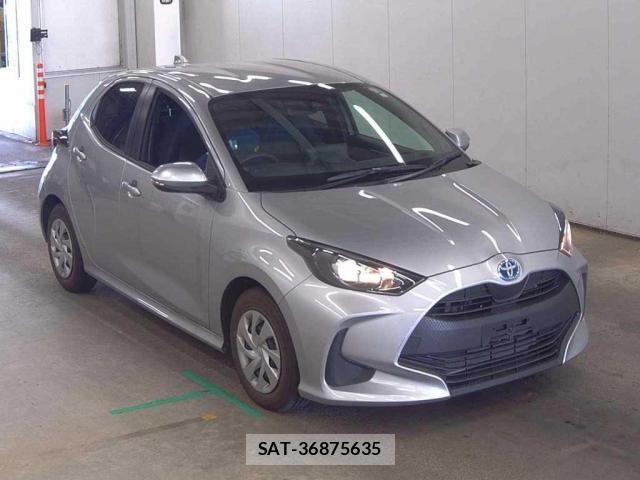 Toyota YARIS 2023-06 8218083-3
