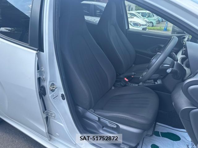 Toyota YARIS 2023-07 8218422-9