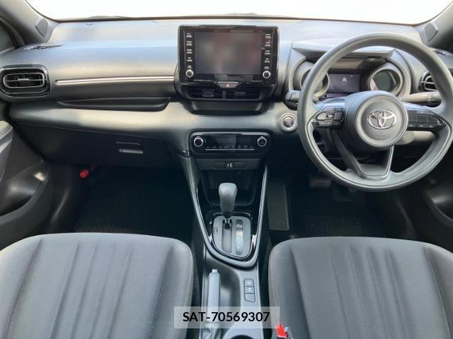 Toyota YARIS 2023-08 8218921-3