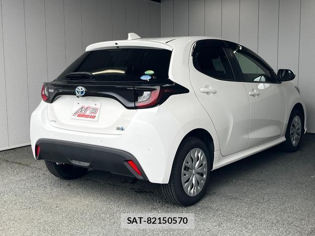 Toyota YARIS 2021-02 8220493-2