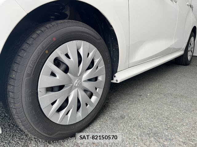 Toyota YARIS 2021-02 8220493-5
