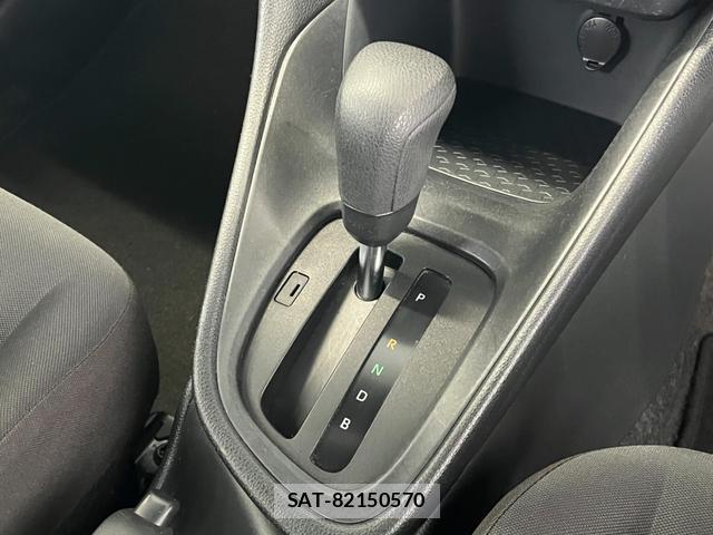Toyota YARIS 2021-02 8220493-9
