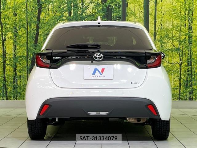 Toyota YARIS 2024-06 8220631-14