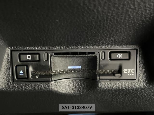 Toyota YARIS 2024-06 8220631-6
