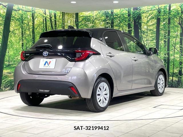 Toyota YARIS 2020-03 8220745-16