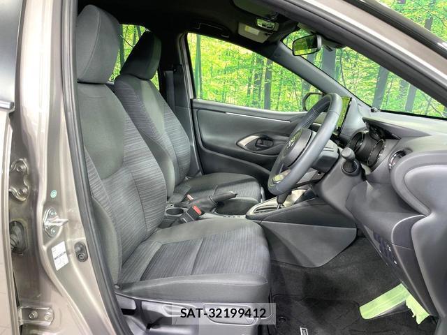 Toyota YARIS 2020-03 8220745-7