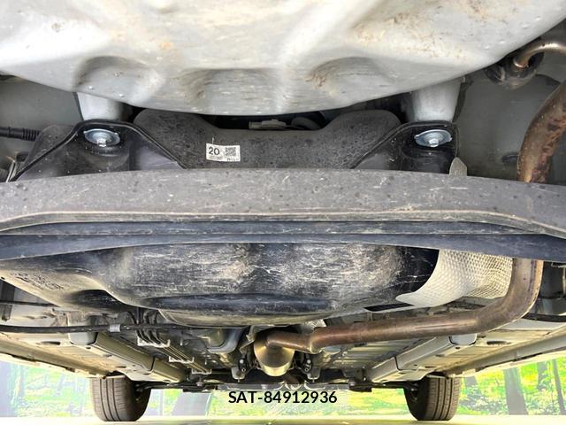 Toyota YARIS 2021-08 8220867-18