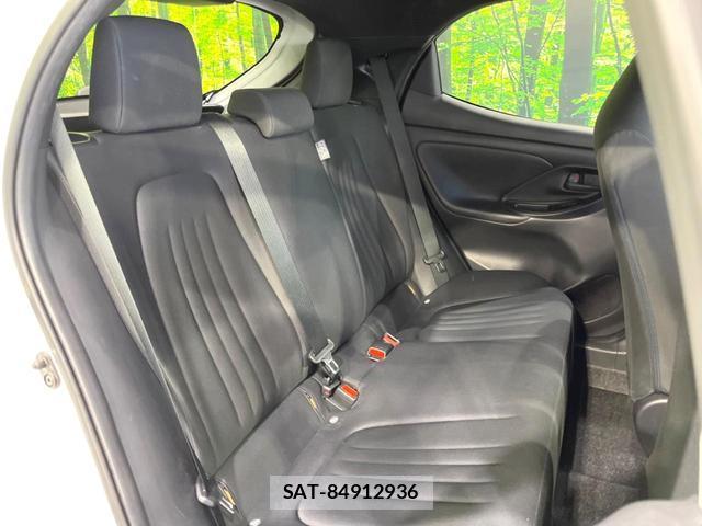 Toyota YARIS 2021-08 8220867-8