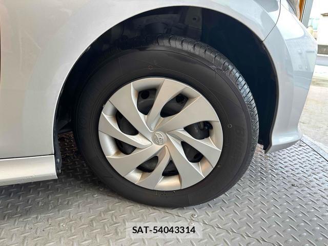Toyota YARIS 2020-04 8221039-15
