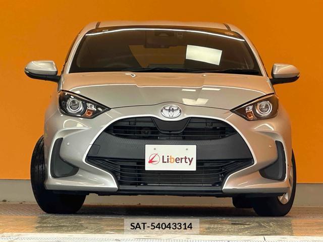 Toyota YARIS 2020-04 8221039-5