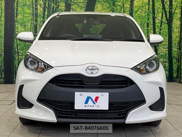 Toyota YARIS 2022-01 8221583-13