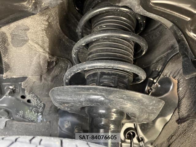 Toyota YARIS 2022-01 8221583-19
