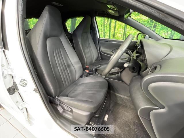 Toyota YARIS 2022-01 8221583-7