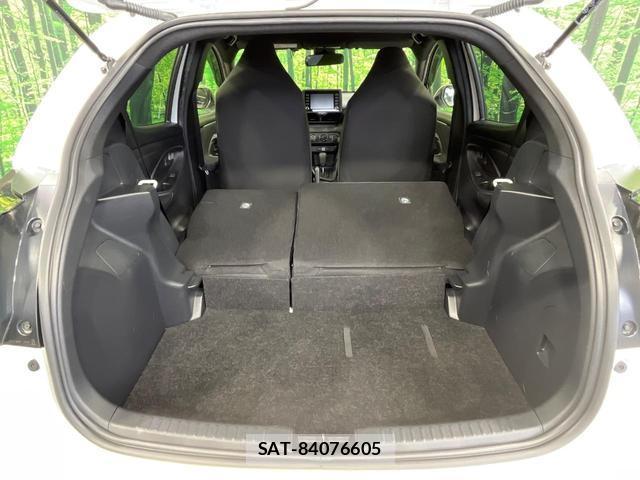 Toyota YARIS 2022-01 8221583-9