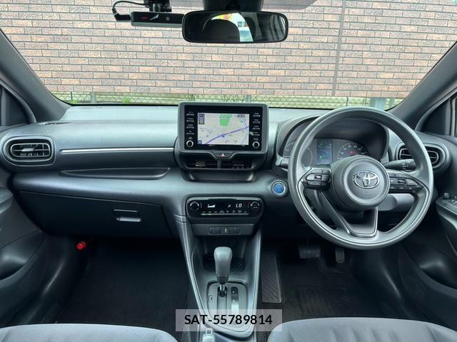 Toyota YARIS 2020-07 8221953-1