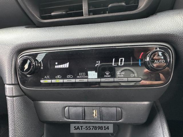 Toyota YARIS 2020-07 8221953-10