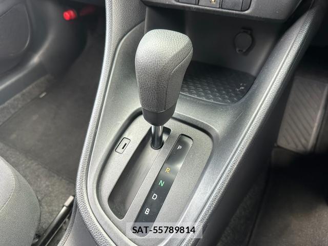 Toyota YARIS 2020-07 8221953-11