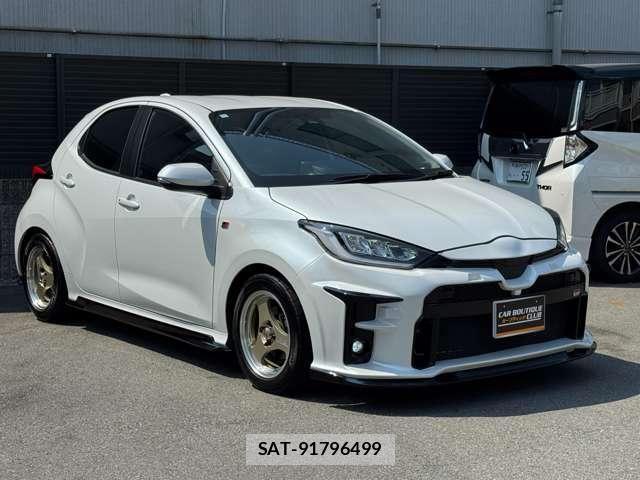 Toyota YARIS 2023-11 8222326-6