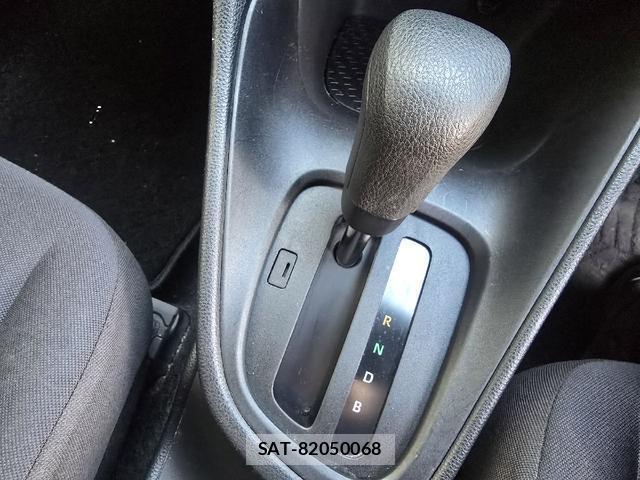 Toyota YARIS 2021-01 8222904-13
