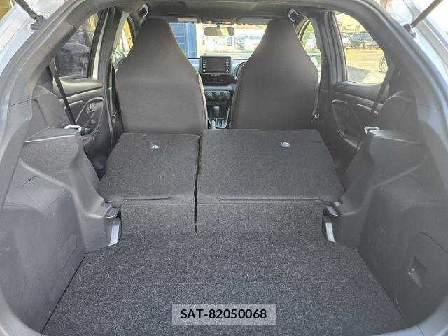 Toyota YARIS 2021-01 8222904-17