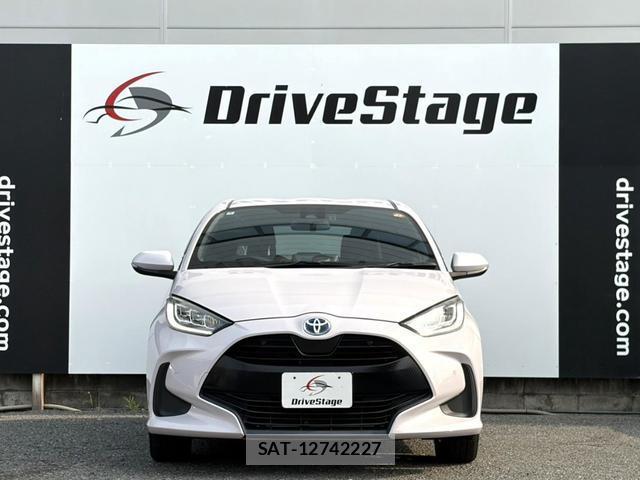Toyota YARIS 2020-08 8223106-18