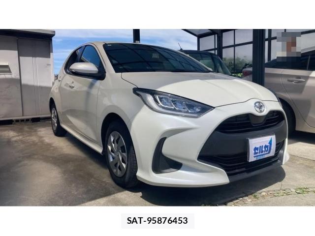 Toyota YARIS 2022-07 8223122-11