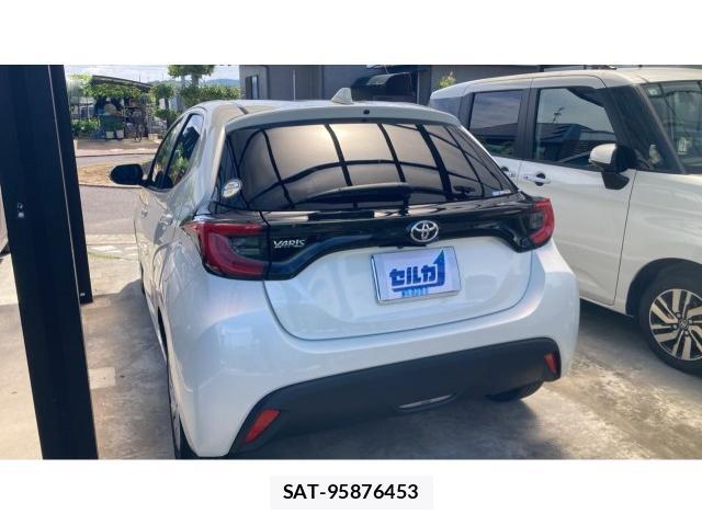 Toyota YARIS 2022-07 8223122-13