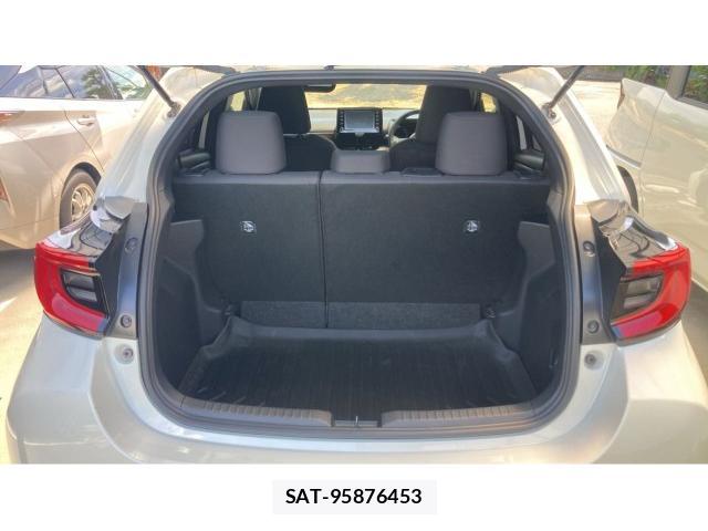 Toyota YARIS 2022-07 8223122-17