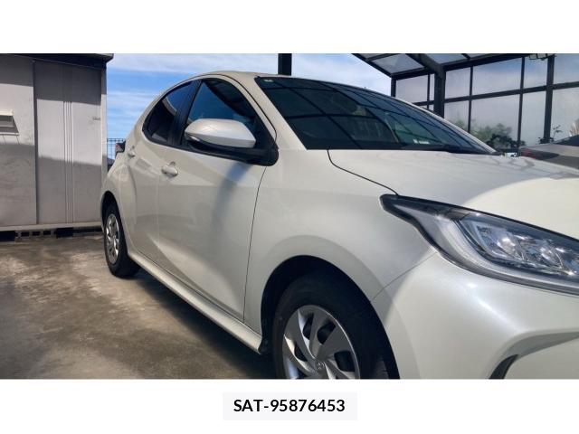 Toyota YARIS 2022-07 8223122-3