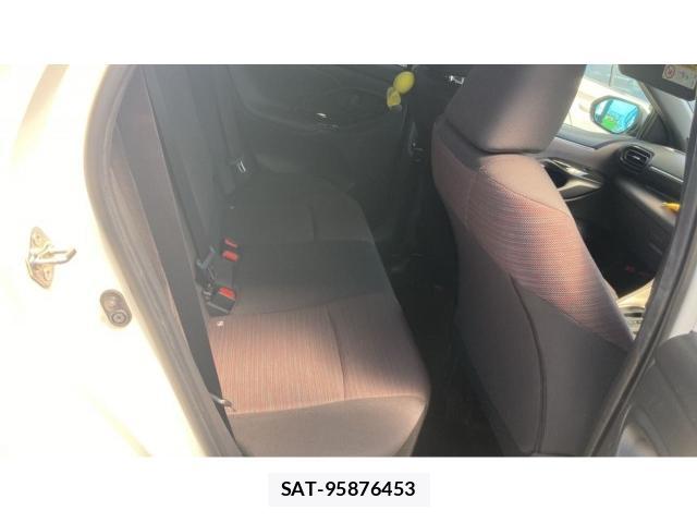 Toyota YARIS 2022-07 8223122-6