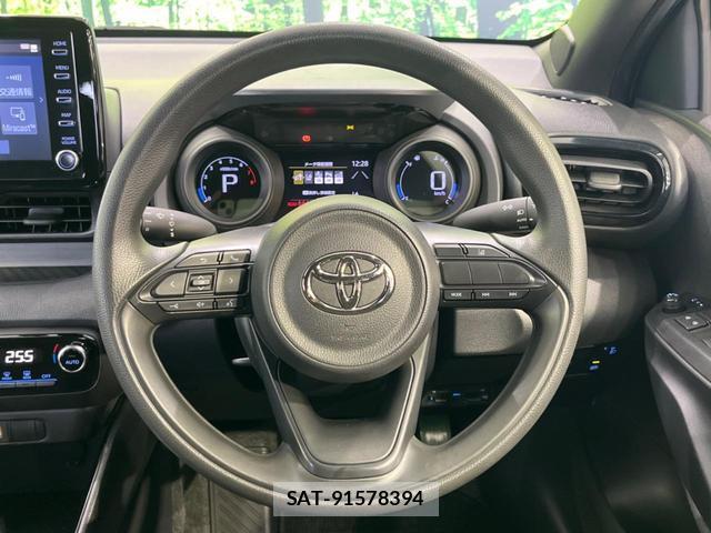 Toyota YARIS 2020-09 8223517-10