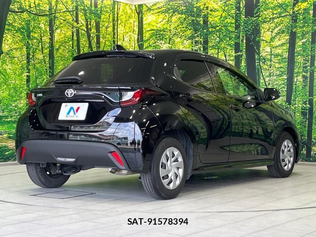 Toyota YARIS 2020-09 8223517-16