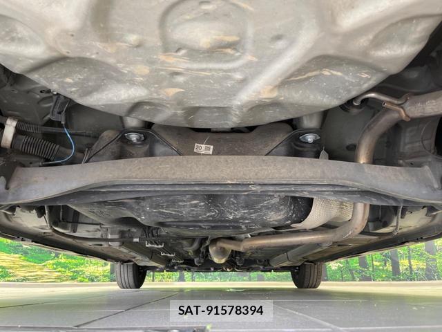 Toyota YARIS 2020-09 8223517-18