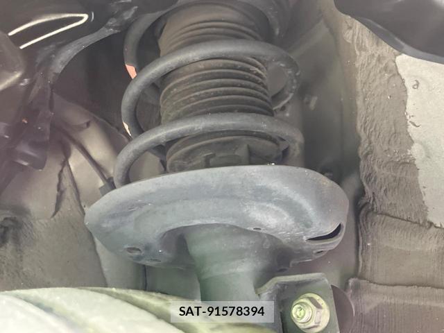 Toyota YARIS 2020-09 8223517-19