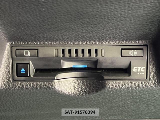 Toyota YARIS 2020-09 8223517-5