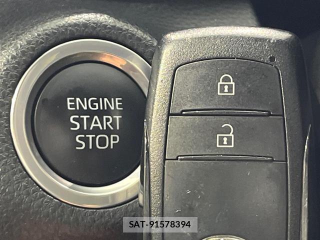 Toyota YARIS 2020-09 8223517-6