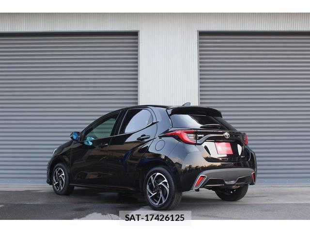 Toyota YARIS 2024-06 8223696-2