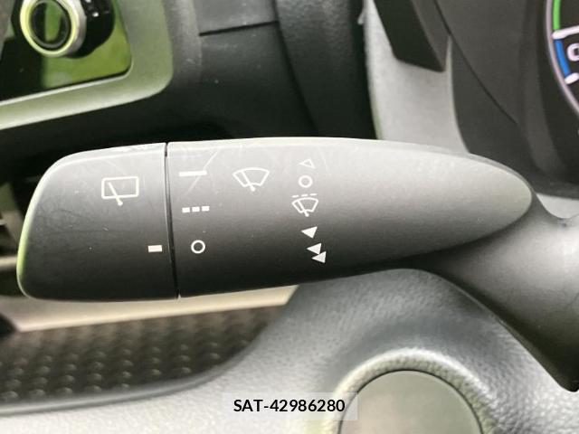 Toyota YARIS 2022-02 8225067-14