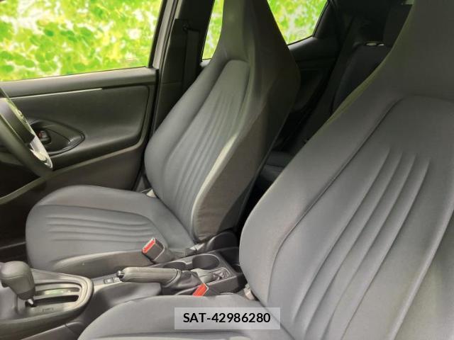 Toyota YARIS 2022-02 8225067-5