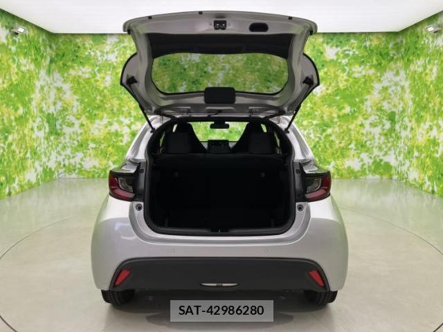 Toyota YARIS 2022-02 8225067-7